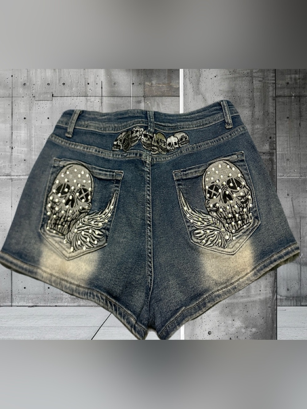 ROMWE Dark Blue Skull Embroidered Denim Shorts L